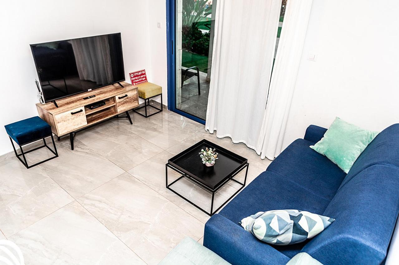 Apartamento דירת גן פונה לבריכה - Pool Garden View Eilat Exterior foto